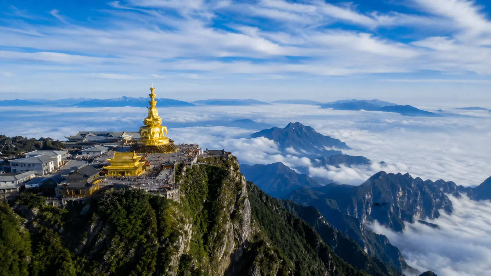 Mountain landscape at Mount Emei in Sichuan